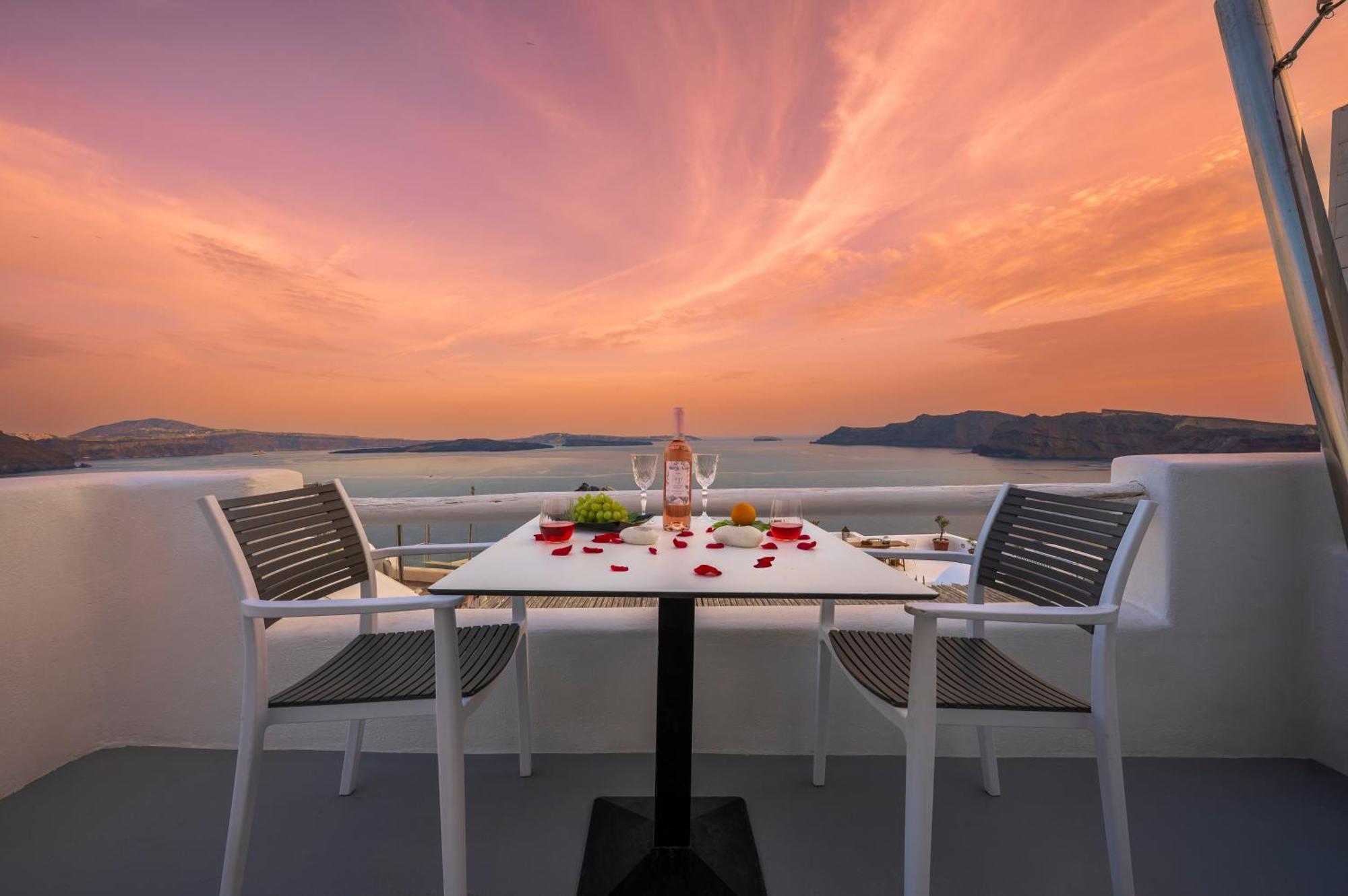 Diamond Luxury Suites Collection Oía Oda fotoğraf